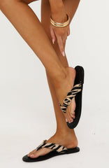 Tarrant Thong Sandals Zebra/Black