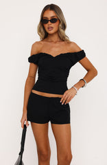 Graceful Heart Shorts Black