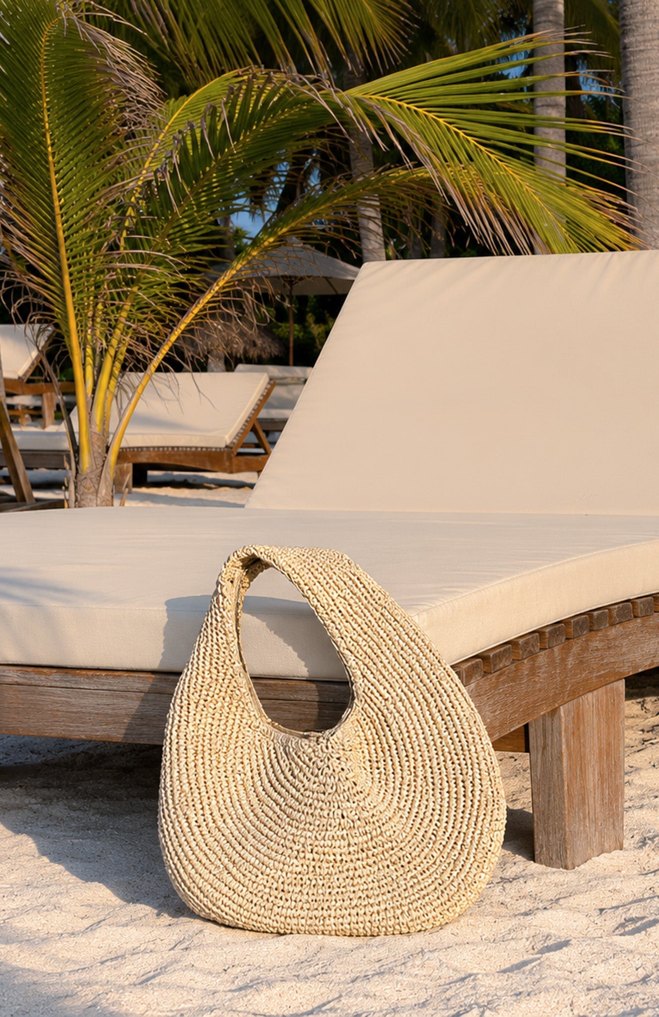 Tanner Shoulder Straw Bag Sand