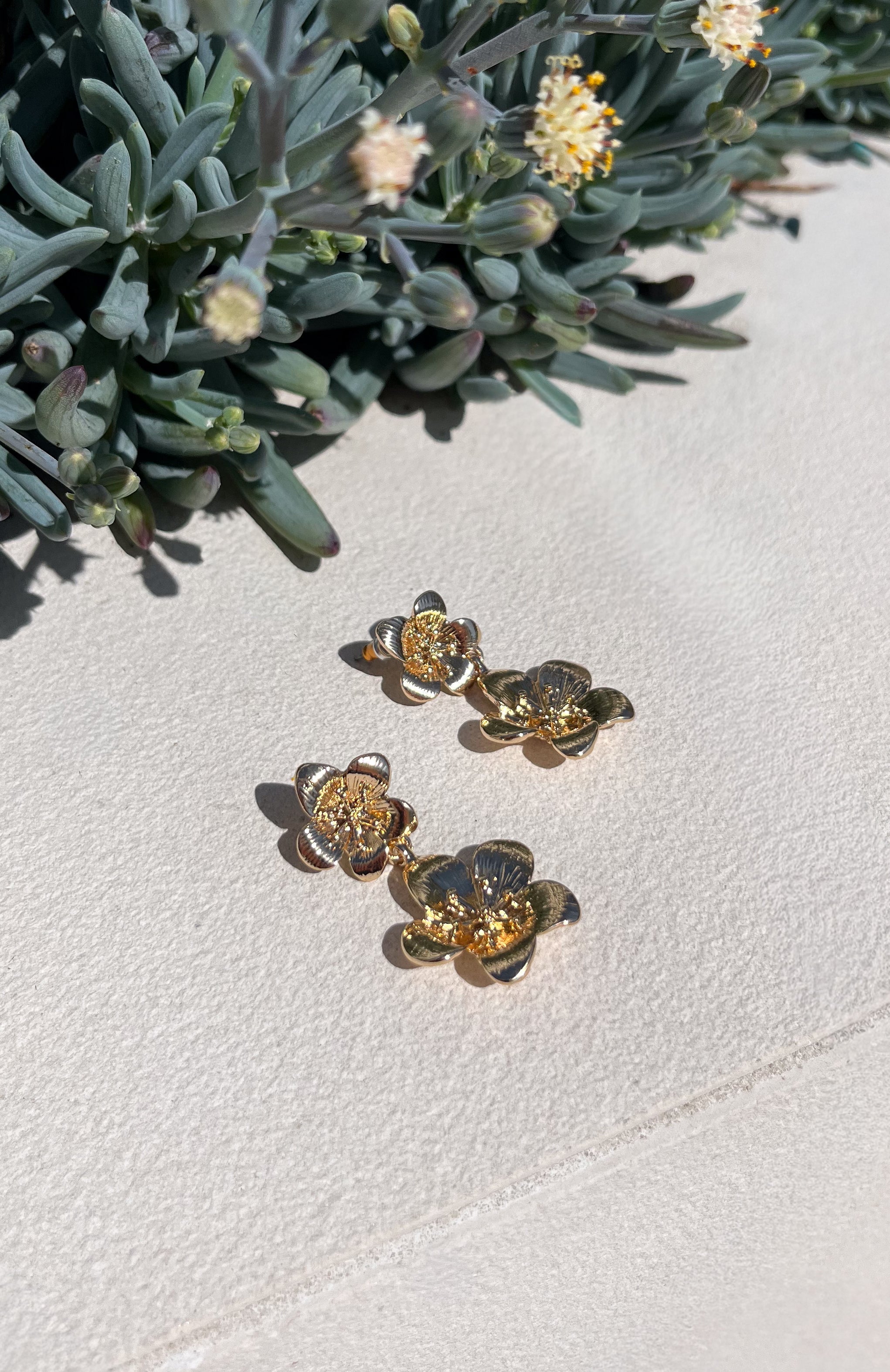 Astara Earrings Gold