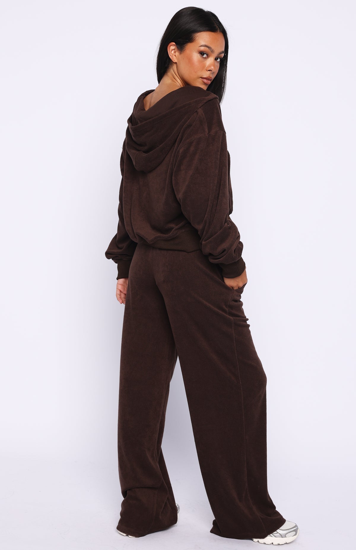 Causing Commotion Terry Wide Leg Sweatpants Chocolate