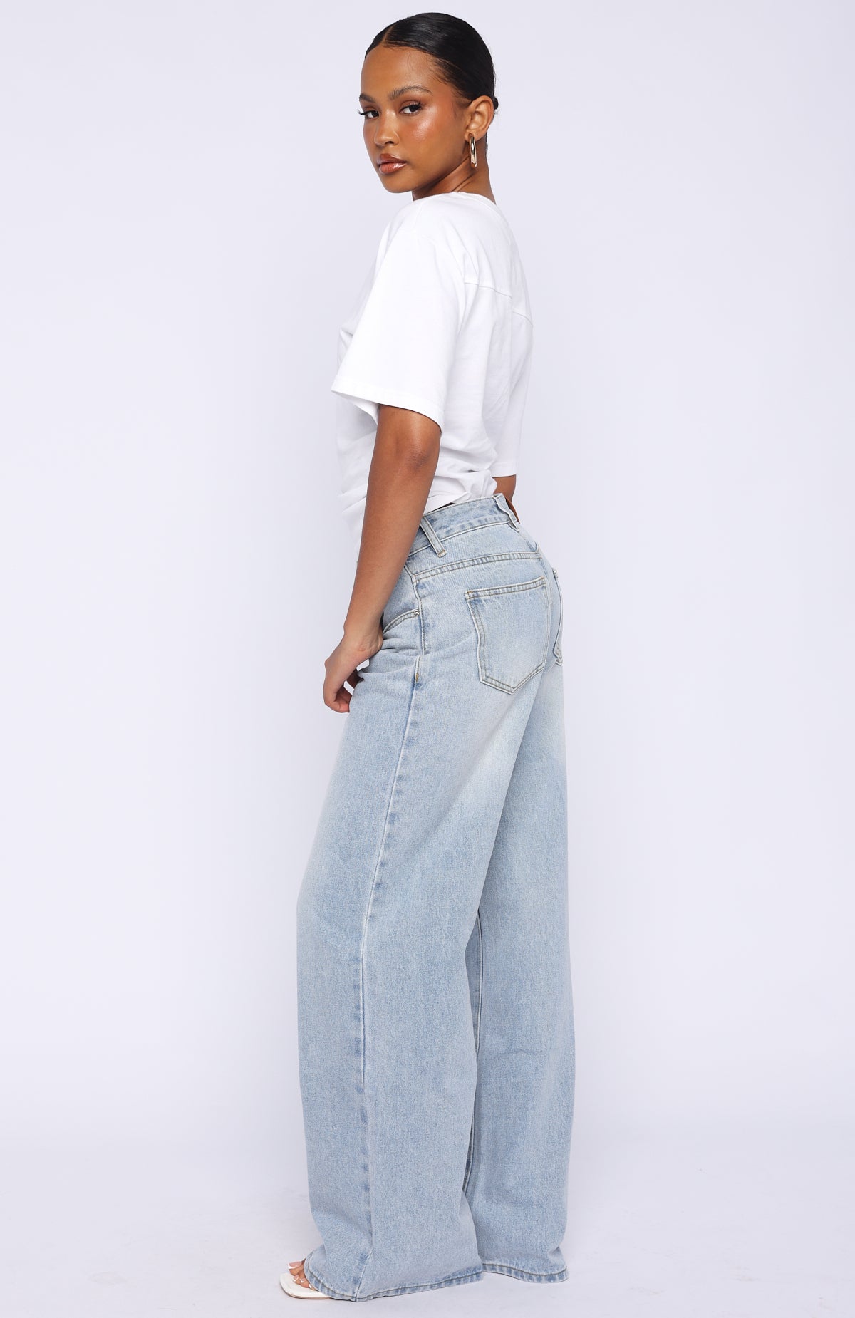 Just My Type Mid Rise Wide Leg Jeans Light Blue Wash