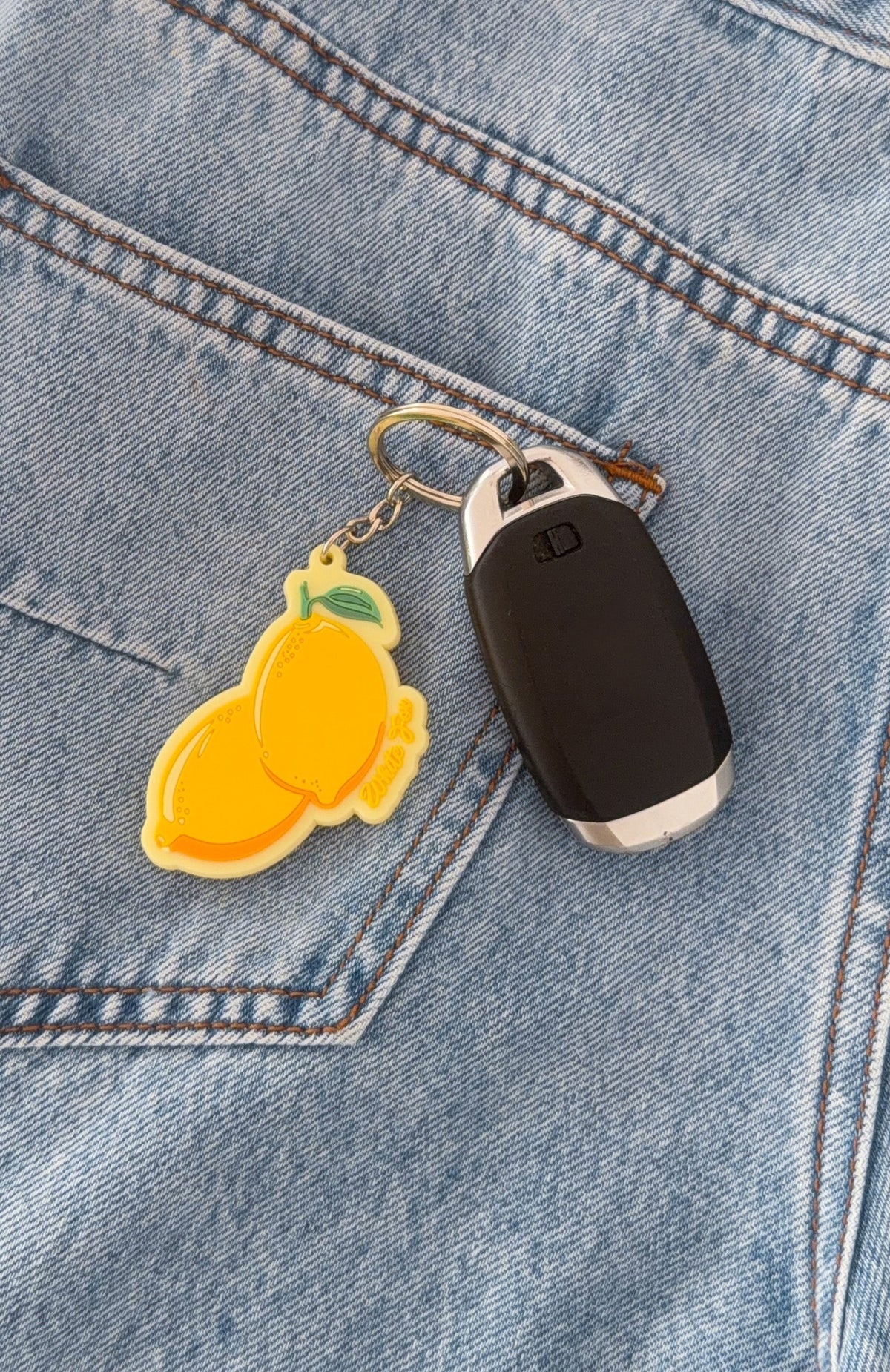 Wrenley Keychain Lemon