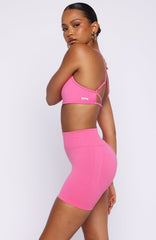 Zoom Seamless Shorts 4" Dragonfruit